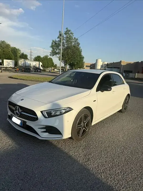 Usata Mercedes A250 Premium 160 CV (117 kW) 2020 Berlina