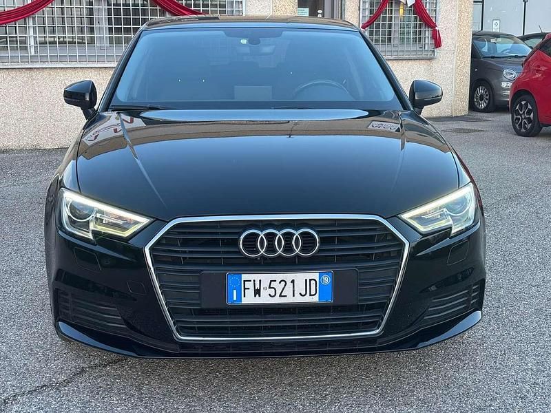 Usata Audi A3 Business 131 CV (96 kW) 2019 Nero Berlina