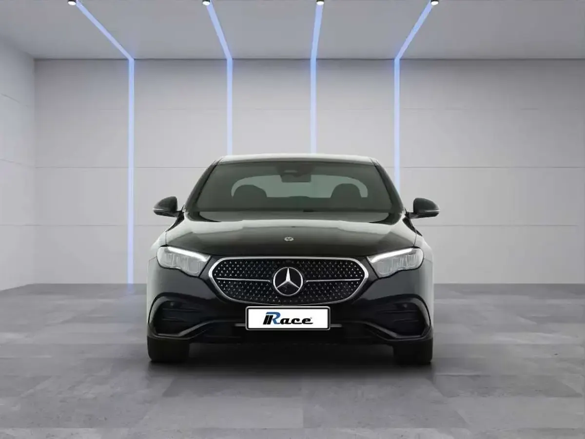 Usata Mercedes E200 Advanced Plus 204 CV (150 kW) 2025 Nero Berlina