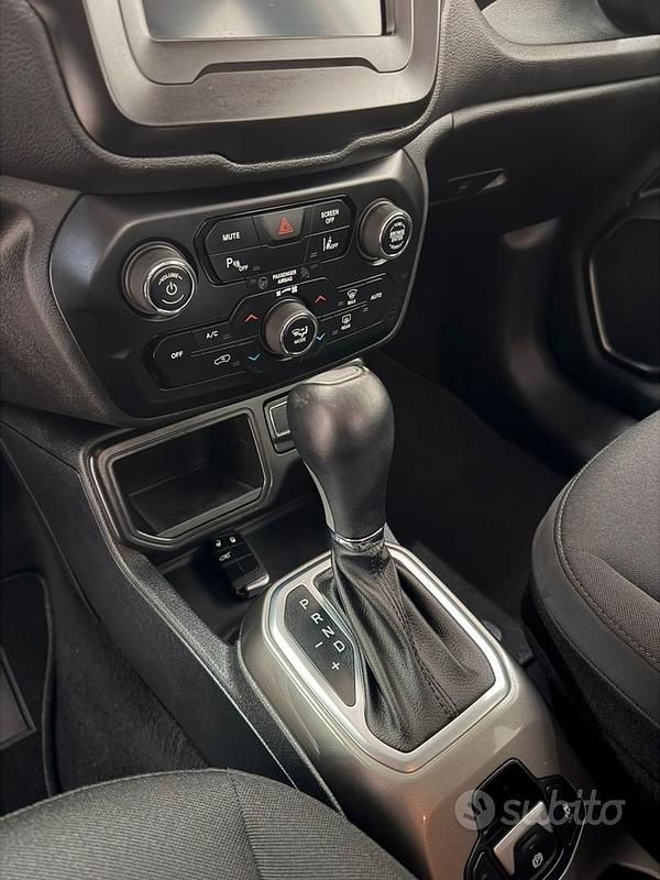 Usata Jeep Renegade Limited 120 CV (88 kW) 2019 Bianco SUV