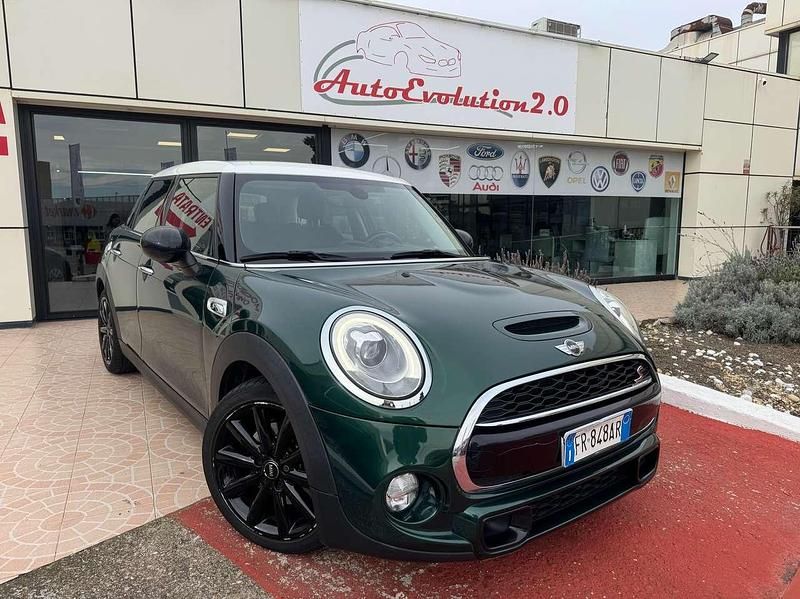 Verde Usata 2018 Mini Cooper SD Hype Utilitaria | 15.970 € (Buon prezzo) - Immagine 1/4