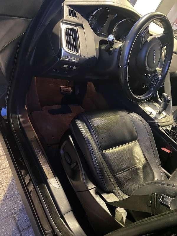 Usata Jaguar E-Pace R-Dynamic 150 CV (110 kW) 2022 Nero SUV