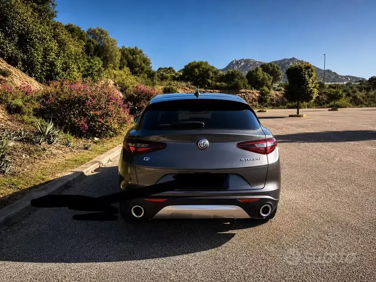 Usata Alfa Romeo Stelvio 210 CV (154 kW) 2019 Grigio SUV