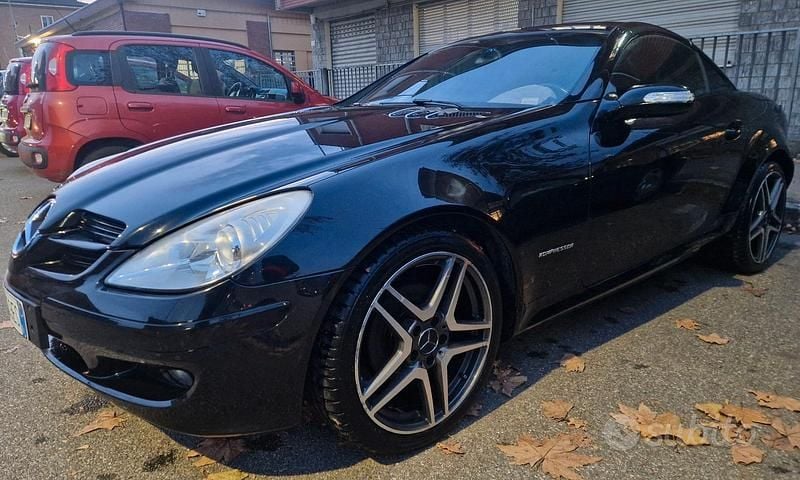 Usata Mercedes SLK200 AMG 163 CV (119 kW) 2007 Nero Cabrio