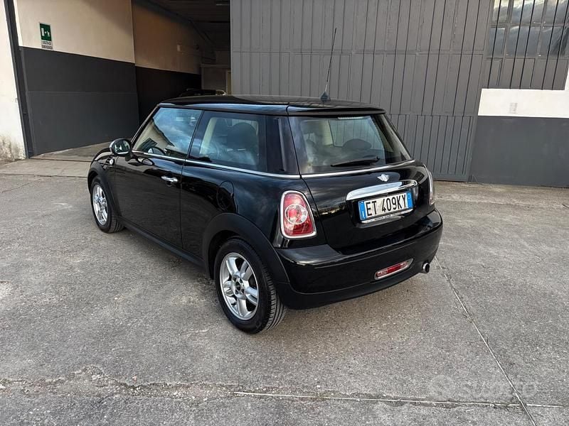 Usata Mini One D 90 CV (66 kW) 2013 Nero Utilitaria