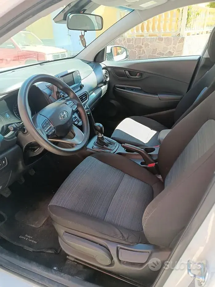 Usata Hyundai Kona 116 CV (85 kW) 2019 Bianco SUV