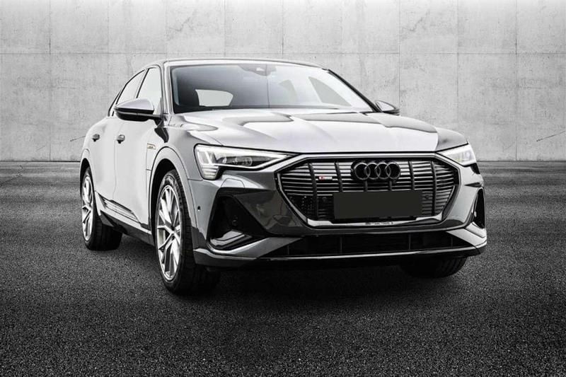 Usata Audi e-tron S-Line 158 kW (215 CV) 2023 Grigio SUV
