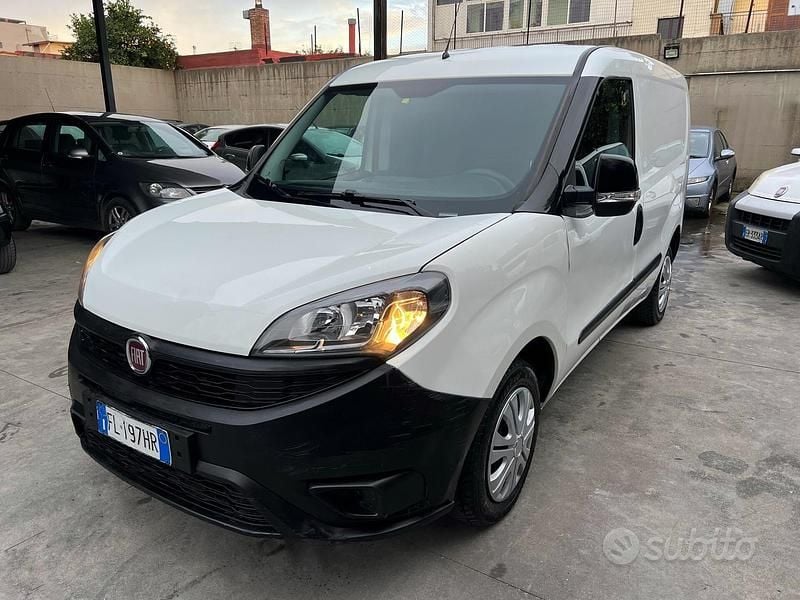 Usata Fiat Doblò 95 CV (69 kW) 2018 Bianco Monovolume