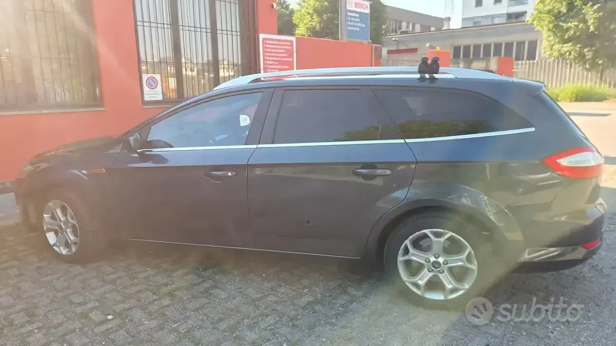 Usata Ford Mondeo 163 CV (119 kW) 2010 Nero Station wagon