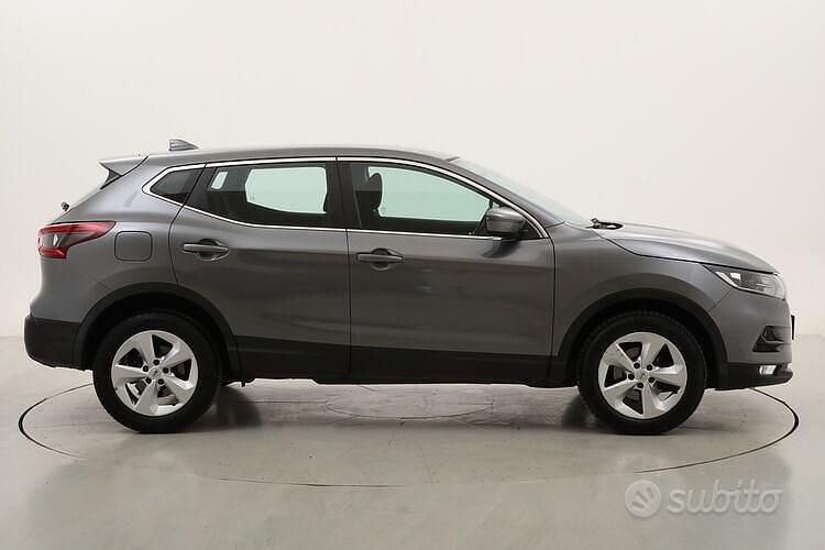 Usata Nissan Qashqai 160 CV (117 kW) 2020 Grigio SUV