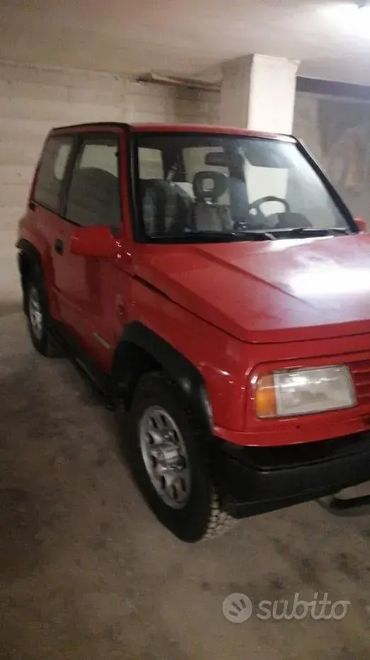 Usata Suzuki Vitara 75 CV (55 kW) 1993 Rosso SUV