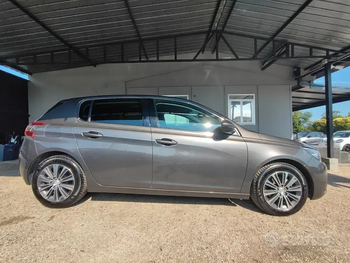 Usata Peugeot 308 Allure 131 CV (96 kW) 2021 Grigio Berlina