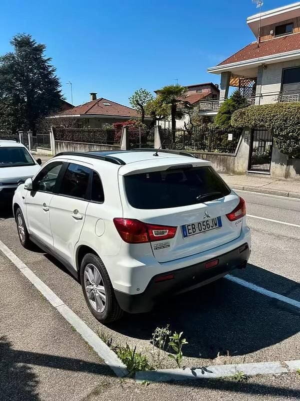 Usata Mitsubishi ASX 150 CV (110 kW) 2010 Bianco SUV