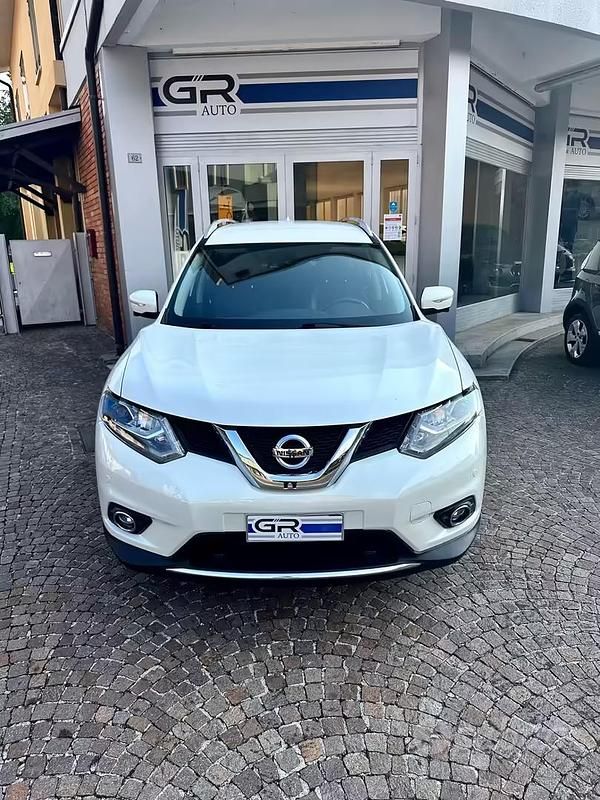 Usata Nissan X-Trail Tekna 131 CV (96 kW) 2015 Bianco SUV