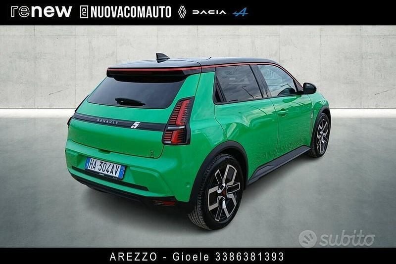 Usata Renault R5 Komfort 110 kW (150 CV) 2025 Nero Utilitaria