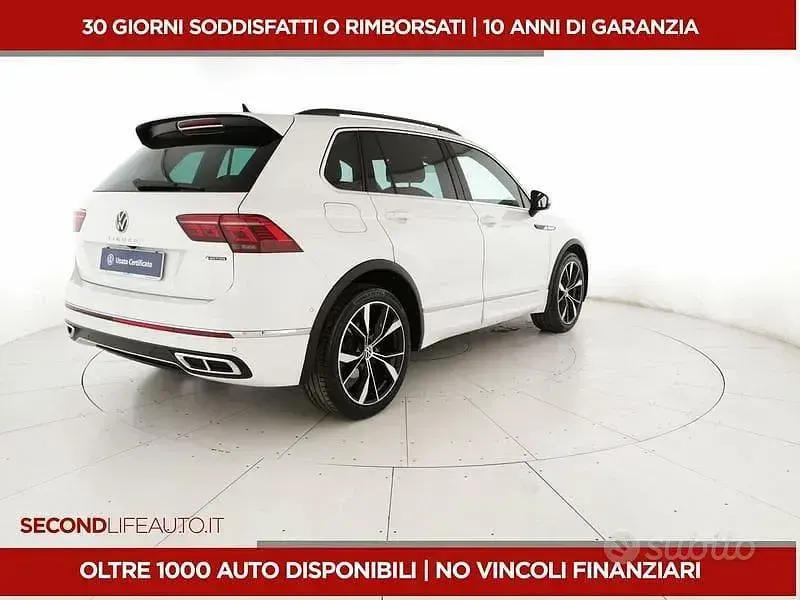 Usata VW Tiguan R-line 150 CV (110 kW) 2023 Bianco SUV