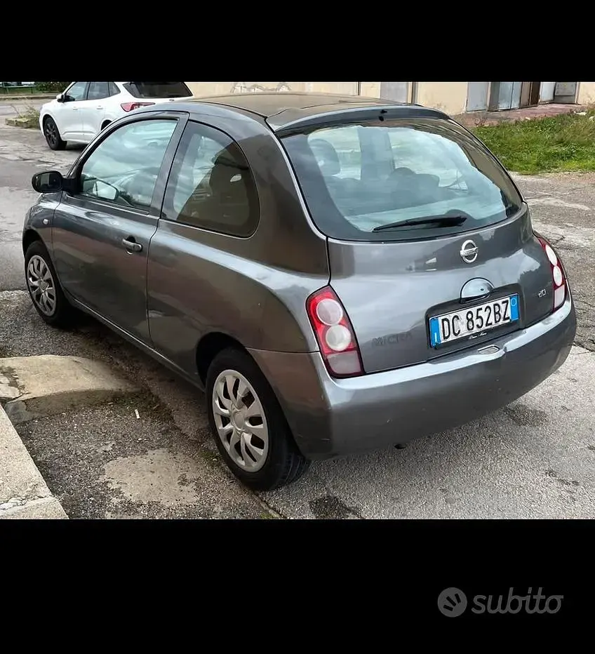 Usata Nissan Micra 65 CV (47 kW) 2006 Grigio Berlina