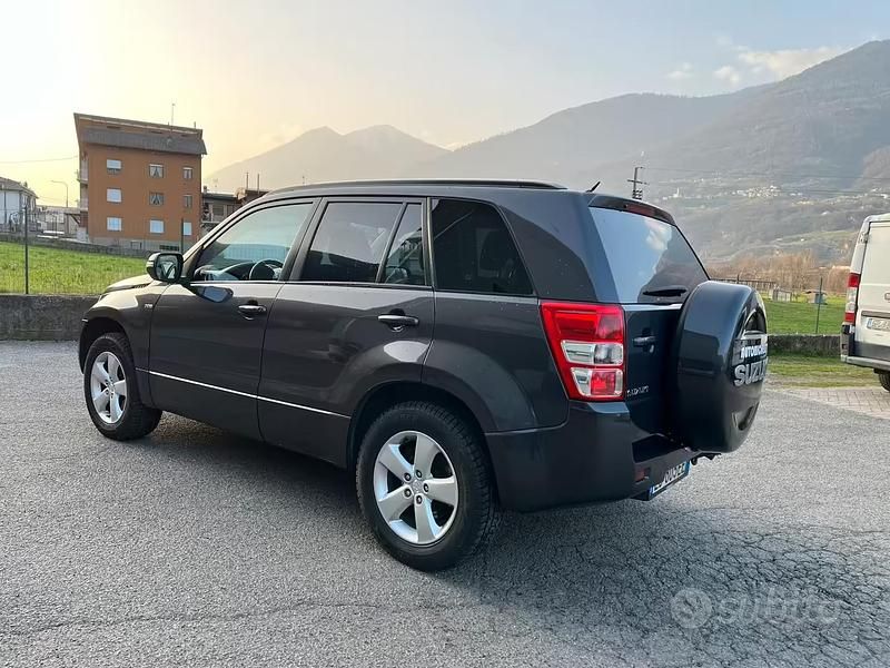 Usata Suzuki Grand Vitara 130 CV (95 kW) 2010 SUV