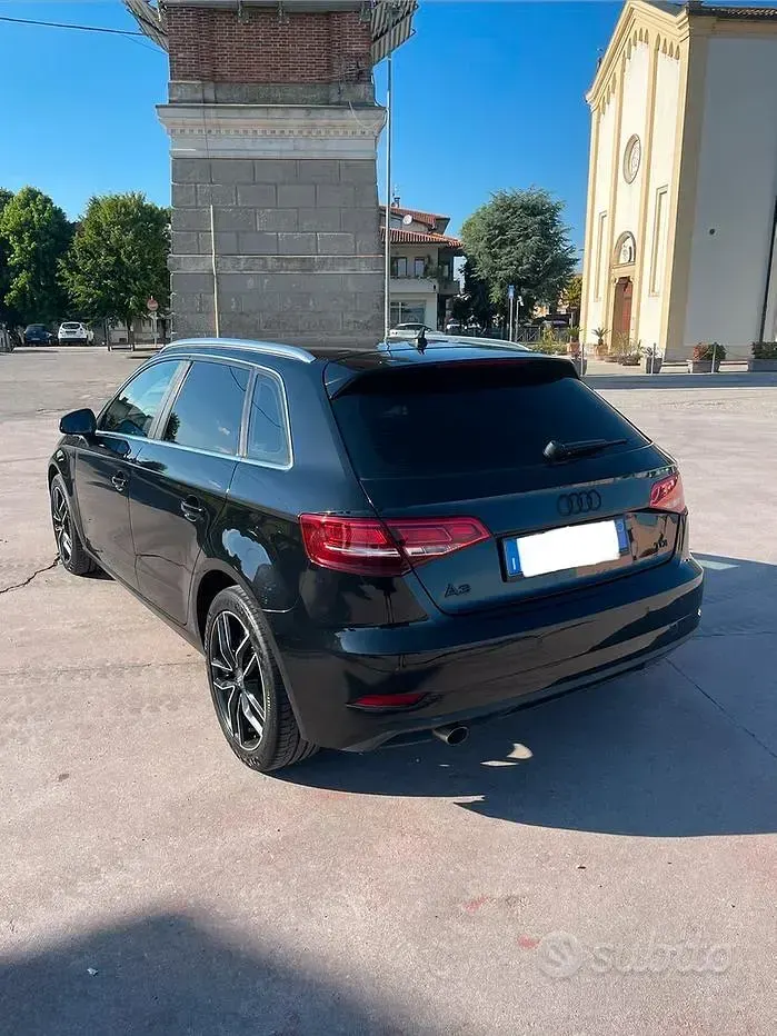 Usata Audi A3 110 CV (80 kW) 2016 Nero Monovolume
