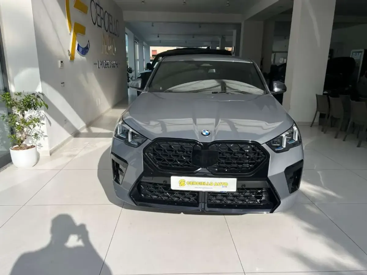 Begagnad BMW X2 M Sport 150 HK (110 kW) 2025 Grå SUV