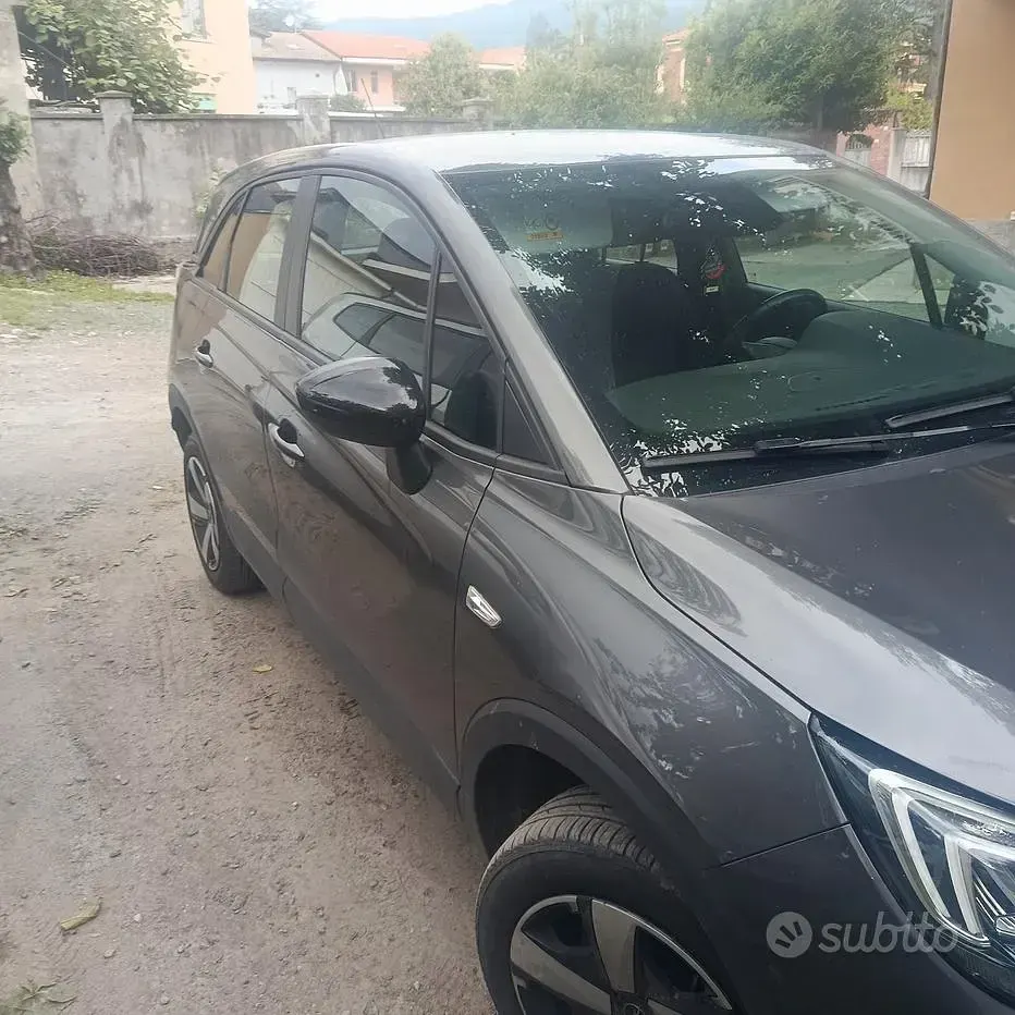 Usata Opel Crossland X Edition 110 CV (80 kW) 2023 Grigio SUV