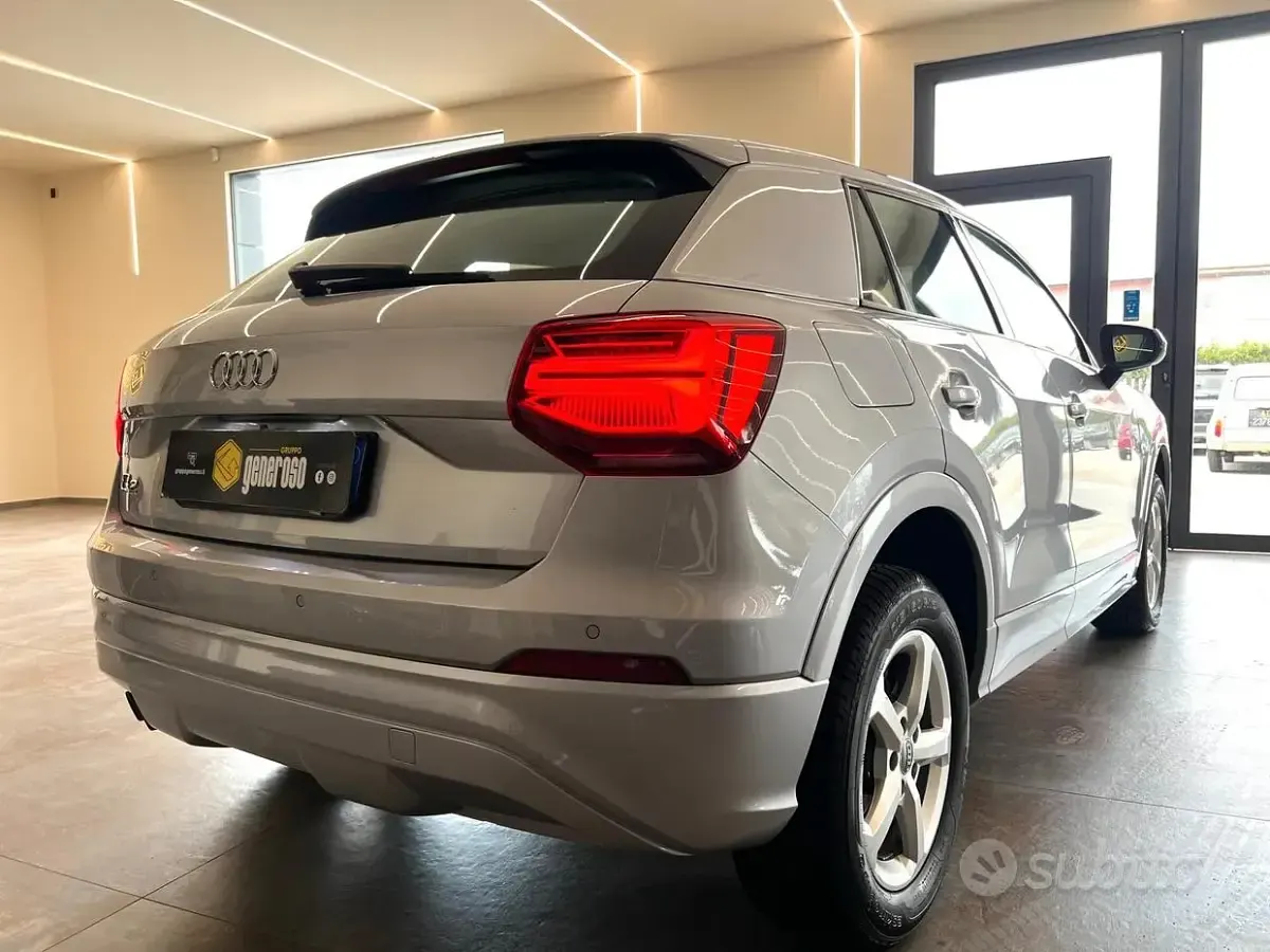 Usata Audi Q2 Ambiente 150 CV (110 kW) 2020 Grigio SUV