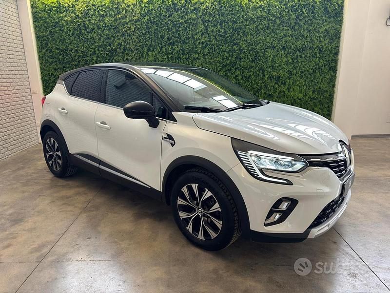 Usata Renault Captur Techno 100 CV (73 kW) 2023 Bianco SUV
