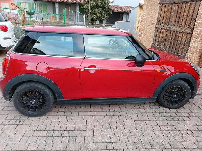 Usata Mini ONE 2015 Rosso Utilitaria