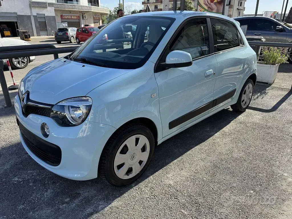 Begagnad Renault Twingo SE 71 HK (52 kW) 2015 Grå Halvkombi