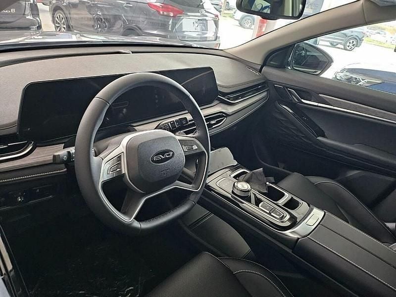 Neu EVO Evo 7 174 PS (127 kW) 2025 Grau SUV