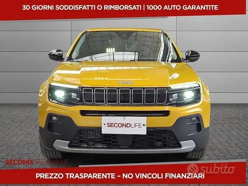 Begagnad Jeep Avenger Summit 101 HK (74 kW) 2025 Gul SUV
