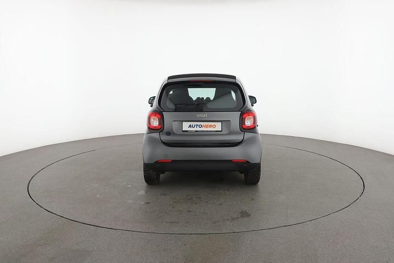 Usata Smart ForTwo Electric Drive Passion 60 kW (82 CV) 2023 Grigio Utilitaria