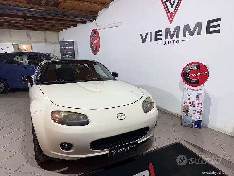 Usata Mazda MX5 160 CV (117 kW) 2006 Bianco Cabrio