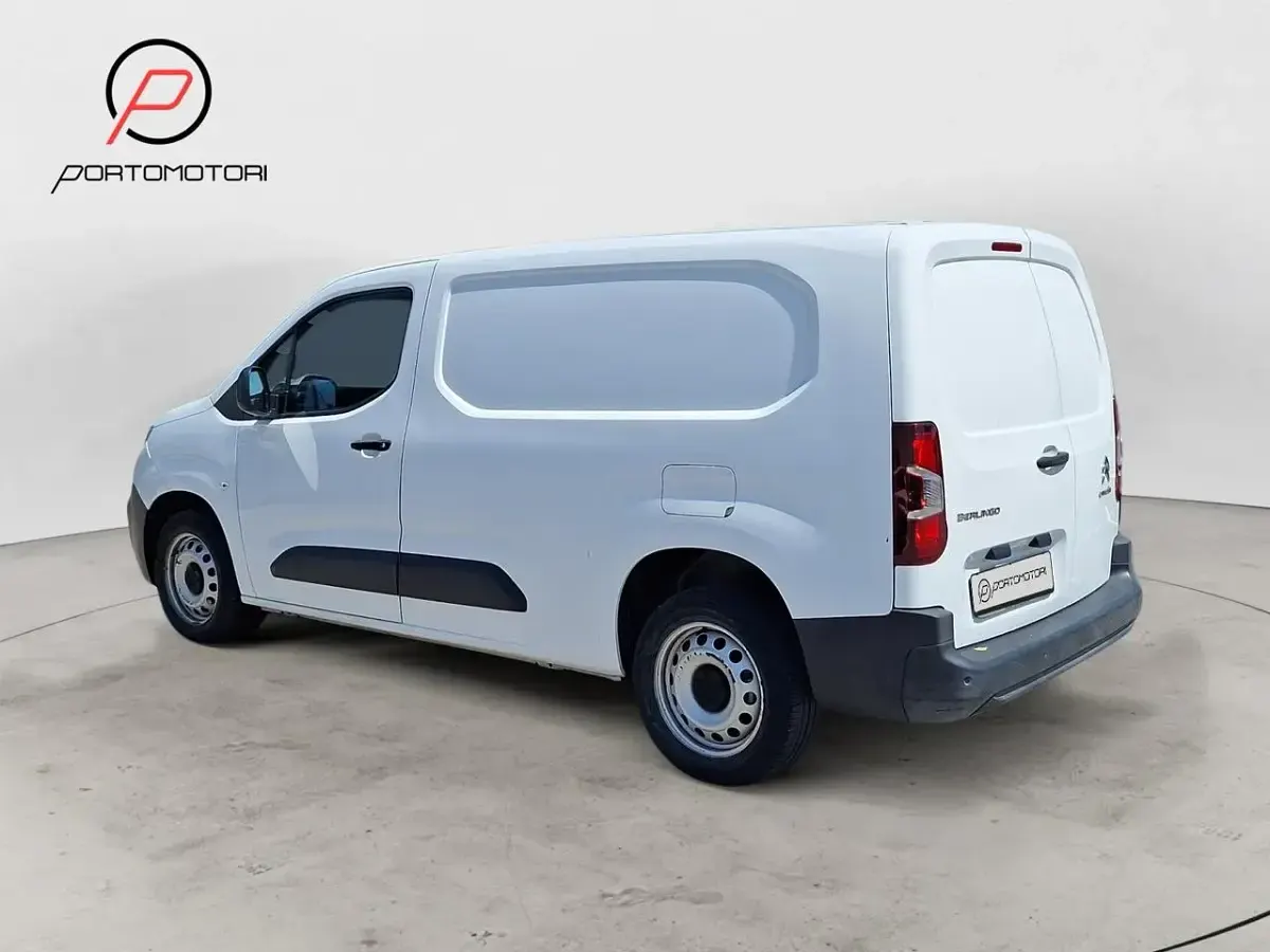 Usata Citroën Berlingo 101 CV (74 kW) 2021 Bianco Monovolume