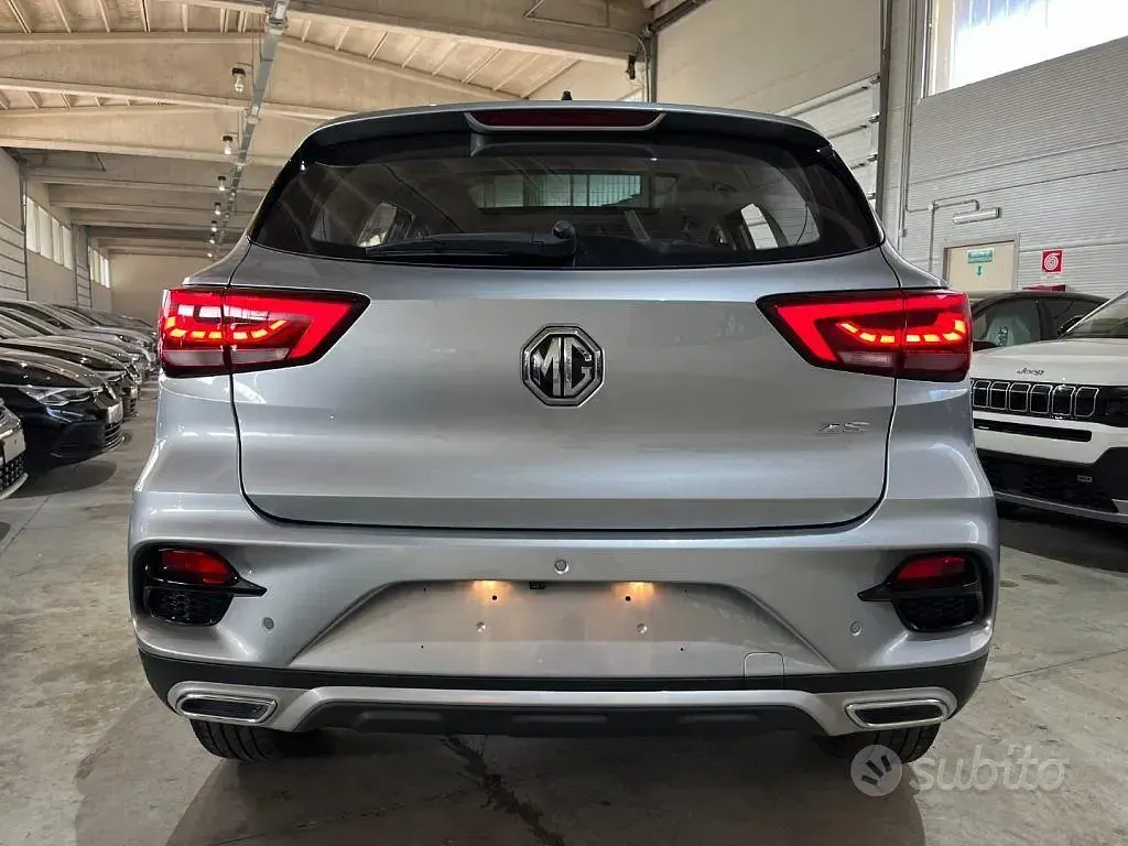 Usata MG ZS Luxury 111 CV (81 kW) 2023 Grigio SUV