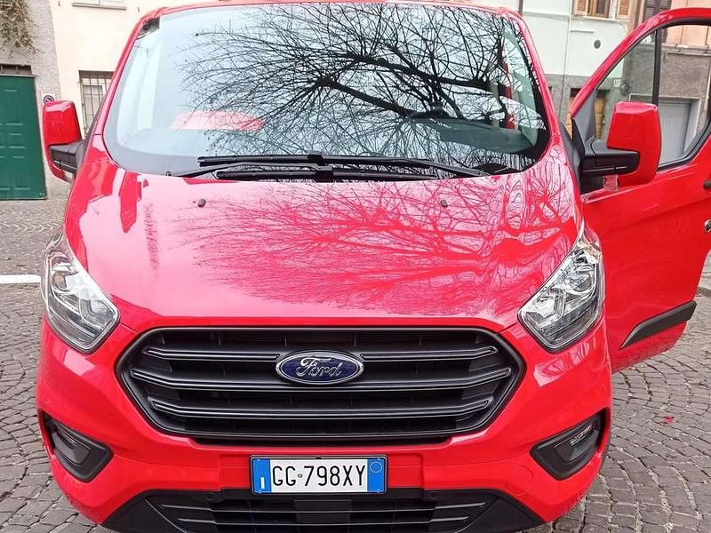 Rosso Usata 2022 Ford Transit Custom Trend Furgone | 19.500 € (Buon prezzo) - Immagine 1/4