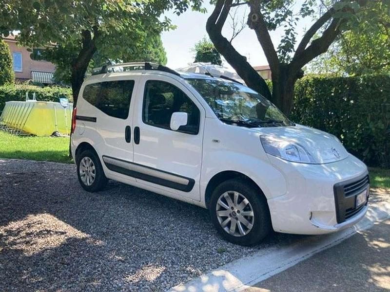 Bianco Usata 2013 Fiat Qubo Trekking Monovolume | 6150 € - Immagine 1/4