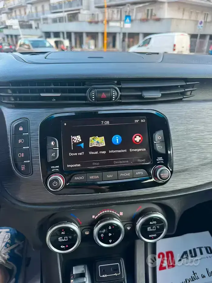 Usata Alfa Romeo Giulietta Super 120 CV (88 kW) 2020 Bluazzurro Utilitaria