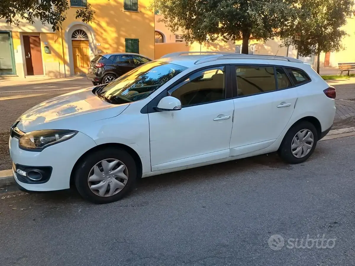 Usata Renault Mégane GrandTour 110 CV (80 kW) 2015 Bianco Station wagon
