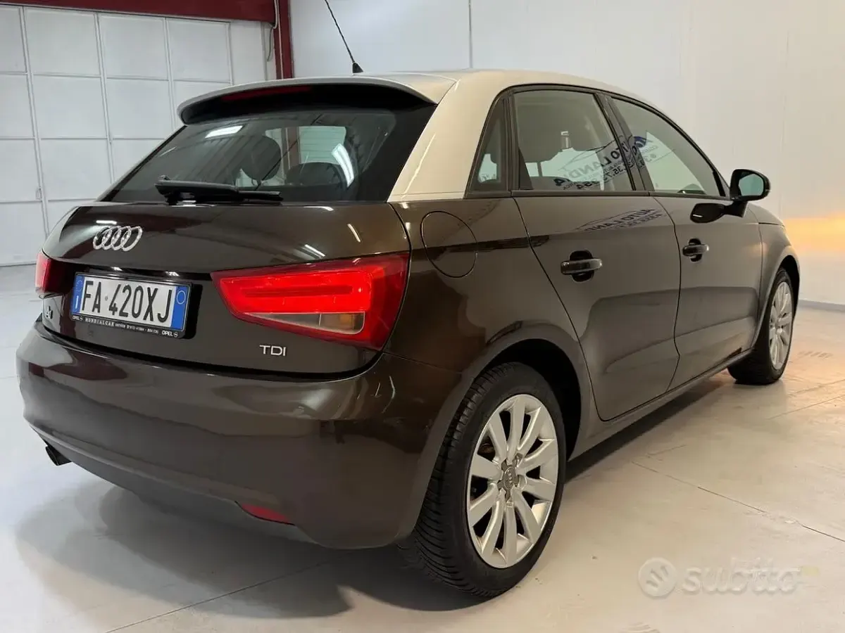Usata Audi A1 Attraction 90 CV (66 kW) 2014 Marrone Utilitaria