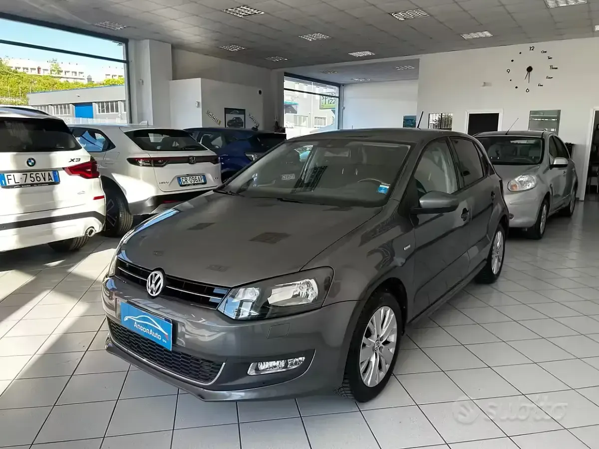 Usata VW Polo 85 CV (62 kW) 2013 Grigio Utilitaria