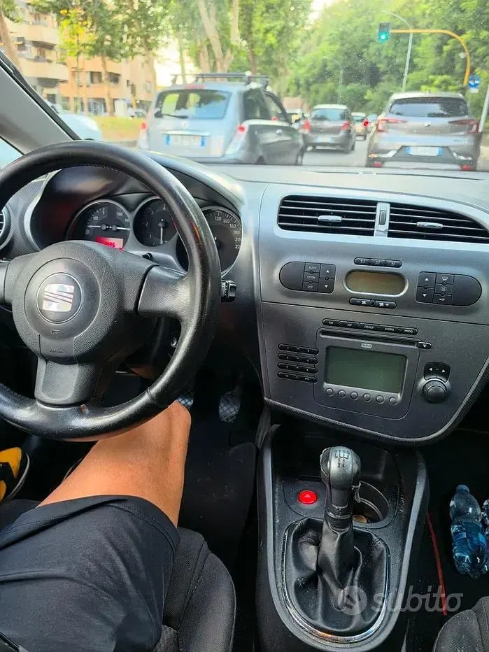 Usata Seat Leon 105 CV (77 kW) 2009 Utilitaria