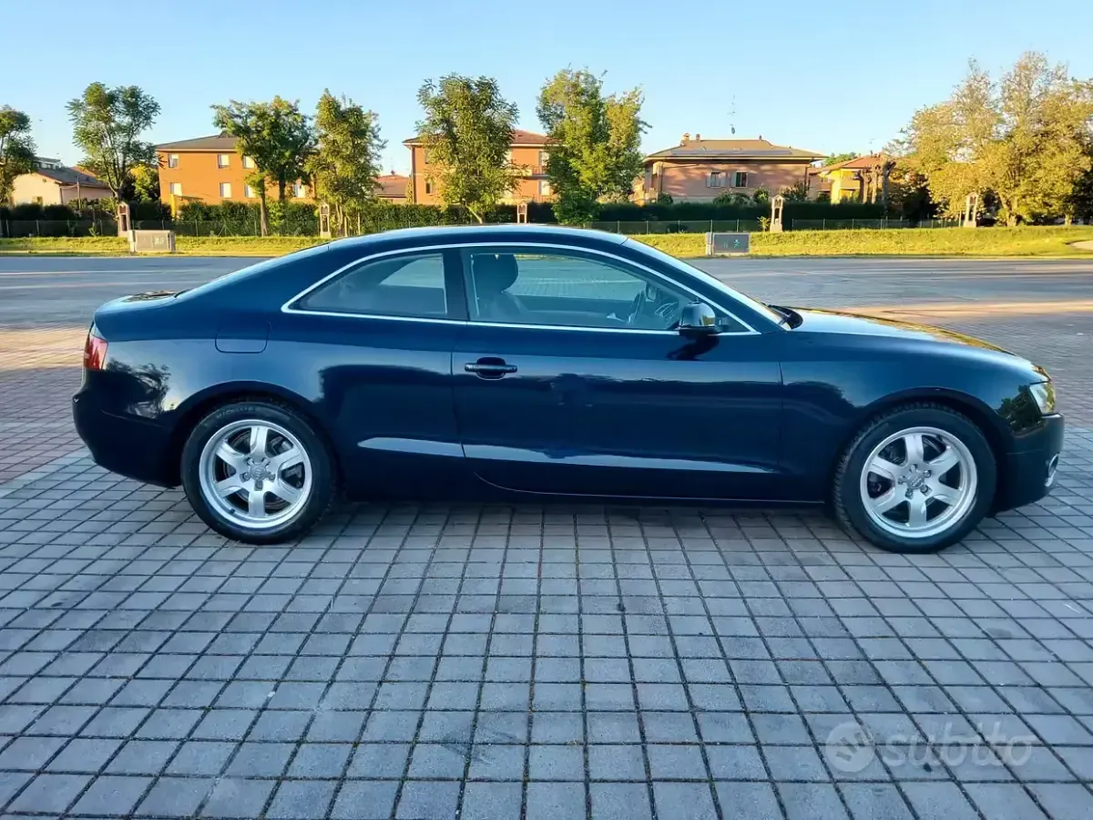 Usata Audi A5 180 CV (132 kW) 2009 Blu Coupé