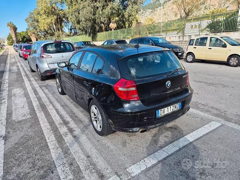 Usata BMW 118 2009 Nero Utilitaria