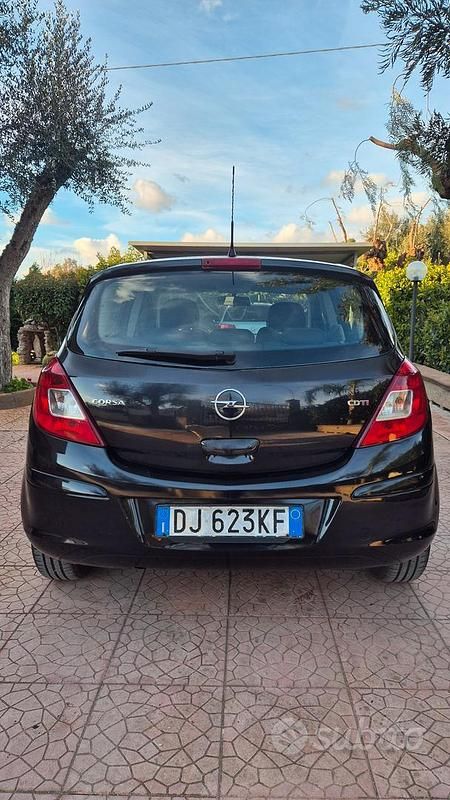 Usata Opel Corsa 2007 Nero Utilitaria