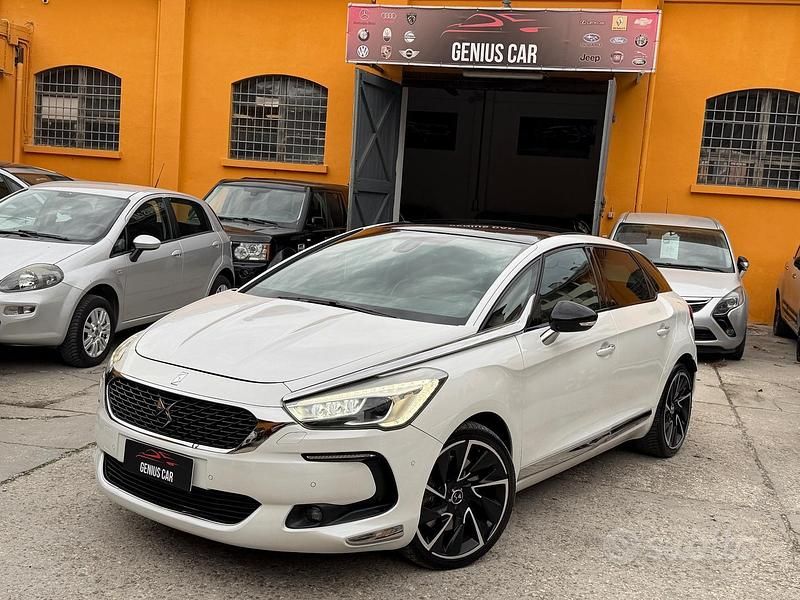 Bianco Usata 2016 DS Automobiles DS5 Performance Due volumi | 6500 € (Buon prezzo) - Immagine 1/4