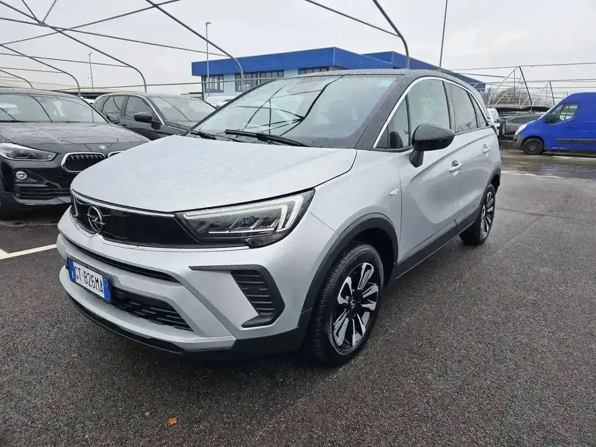 Usata Opel Crossland Elegance 131 CV (96 kW) 2024 Argento SUV