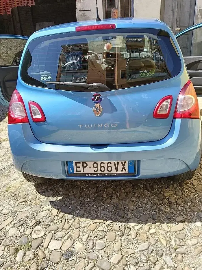 Usata Renault Twingo 75 CV (55 kW) 2013 Bluazzurro Utilitaria