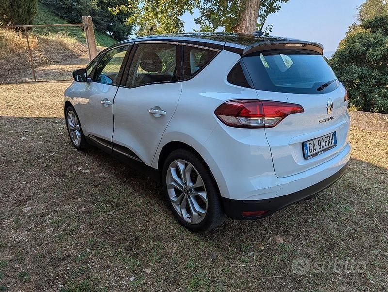 Usata Renault Scénic IV 120 CV (88 kW) 2020 Bianco Monovolume