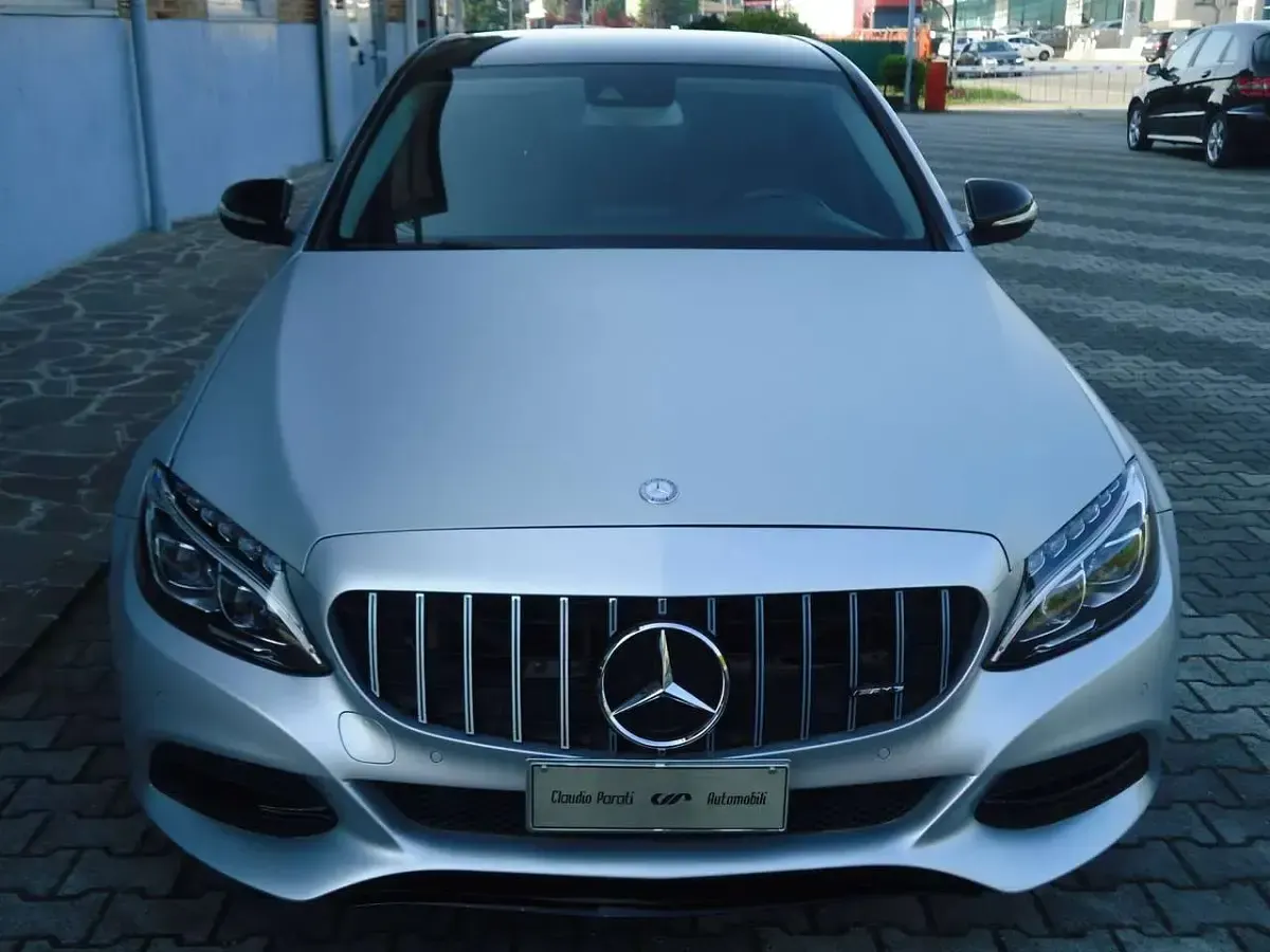 Usata Mercedes C220 170 CV (125 kW) 2014 Grigio opaco Berlina